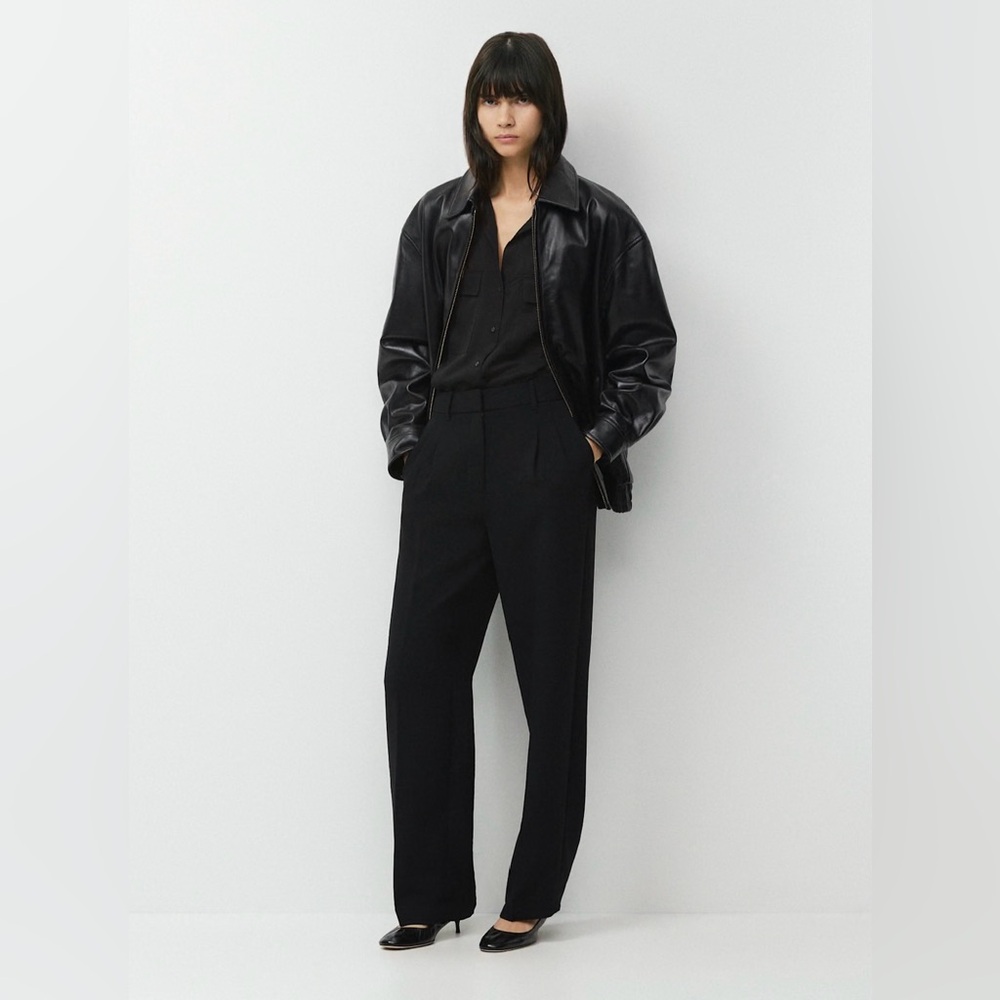 Aritzia The Effortless Pant- Crepette Black Size 0